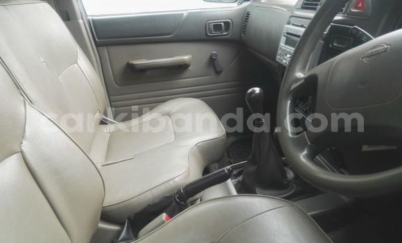 Buy Used Nissan Patrol White Car in Kampala in Uganda Buy Used Nissan Patrol White Car in Kampala in Uganda