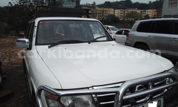Buy Used Nissan Patrol White Car in Kampala in Uganda Buy Used Nissan Patrol White Car in Kampala in Uganda