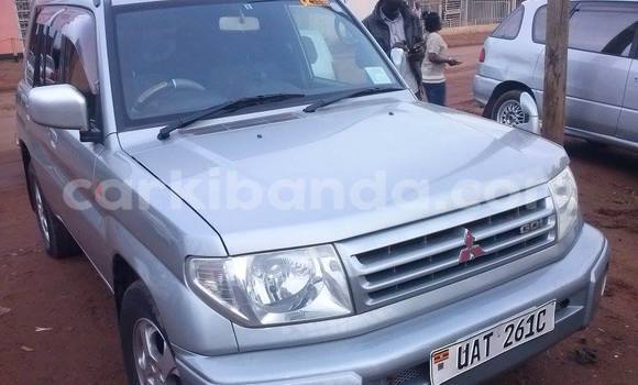 Gura Yakoze Mitsubishi Pajero Silver Imodoka i Arua mu Uganda Gura Yakoze Mitsubishi Pajero Silver Imodoka i Arua mu Uganda