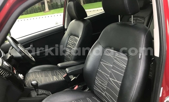 Nunua Ilio tumika Kia Venga Nyekundu Gari ndani ya Kampala nchini Uganda Nunua Ilio tumika Kia Venga Nyekundu Gari ndani ya Kampala nchini Uganda