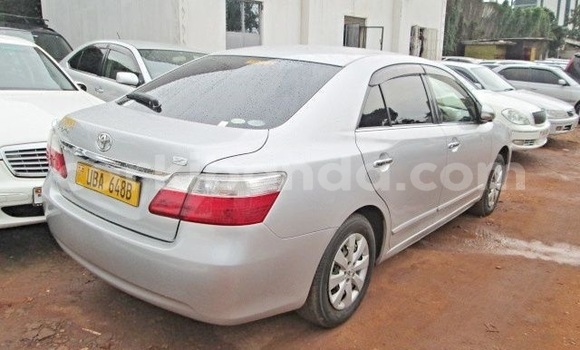 Nunua Ilio tumika Toyota Premio Fedha Gari ndani ya Kampala nchini Uganda Nunua Ilio tumika Toyota Premio Fedha Gari ndani ya Kampala nchini Uganda