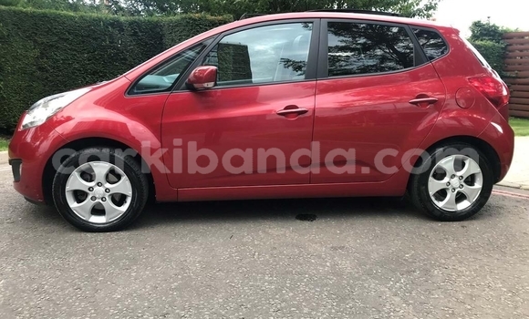 Nunua Ilio tumika Kia Venga Nyekundu Gari ndani ya Kampala nchini Uganda Nunua Ilio tumika Kia Venga Nyekundu Gari ndani ya Kampala nchini Uganda