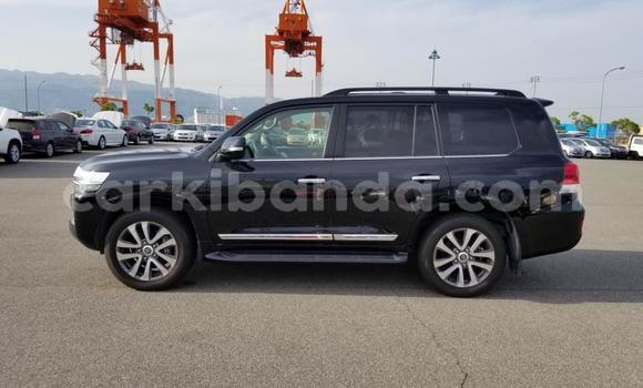 Nunua Ilio tumika Toyota Land Cruiser Nyingine Gari ndani ya Kampala nchini Uganda Nunua Ilio tumika Toyota Land Cruiser Nyingine Gari ndani ya Kampala nchini Uganda