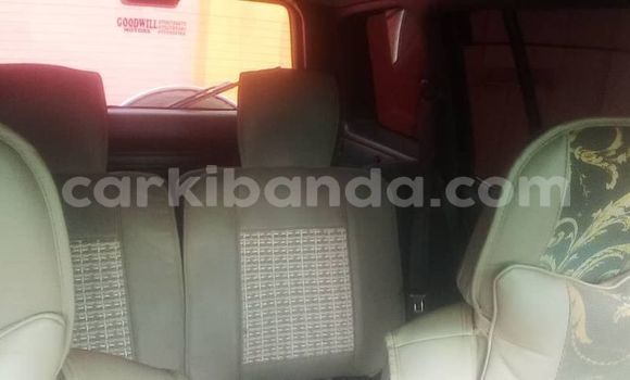 Acheter Occasion Voiture Toyota RAV4 Gris à Adjumani, Nord Acheter Occasion Voiture Toyota RAV4 Gris à Adjumani, Nord