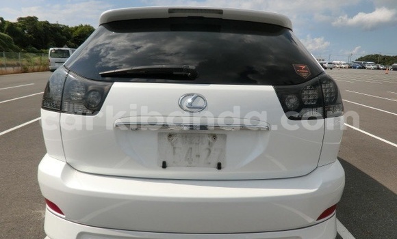 Nunua Ilio tumika Toyota Harrier Nyeupe Gari ndani ya Kampala nchini Uganda Nunua Ilio tumika Toyota Harrier Nyeupe Gari ndani ya Kampala nchini Uganda