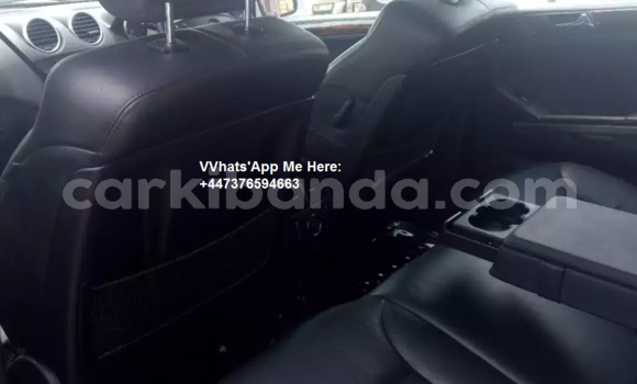Gura Yakoze Mercedes‒Benz ML–Class Silver Imodoka i Kampala mu Uganda Gura Yakoze Mercedes‒Benz ML–Class Silver Imodoka i Kampala mu Uganda
