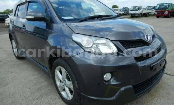 Buy Used Toyota IST Black Car in Kampala in Uganda