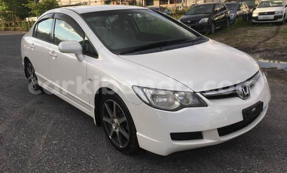 Buy Used Honda Civic White Car in Kampala in Uganda Buy Used Honda Civic White Car in Kampala in Uganda