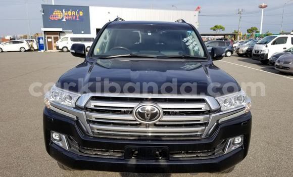 Nunua Ilio tumika Toyota Land Cruiser Nyingine Gari ndani ya Kampala nchini Uganda Nunua Ilio tumika Toyota Land Cruiser Nyingine Gari ndani ya Kampala nchini Uganda