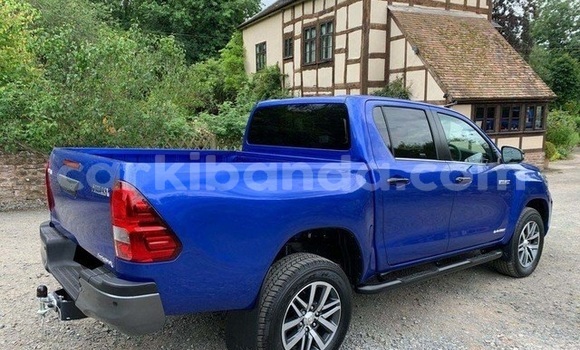 Buy Used Toyota Hilux Blue Car in Kampala in Uganda Buy Used Toyota Hilux Blue Car in Kampala in Uganda
