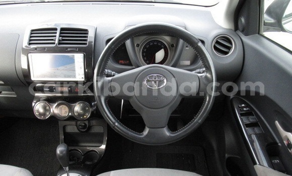 Buy Used Toyota IST Beige Car in Kampala in Uganda Buy Used Toyota IST Beige Car in Kampala in Uganda