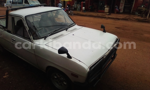 Gura Yakoze Nissan UD White Ikamyo i Jinja mu Uganda