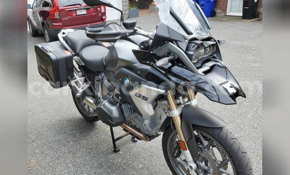 Gura Yakoze BMW R 1200 GS Other Bike i Kampala mu Uganda Gura Yakoze BMW R 1200 GS Other Bike i Kampala mu Uganda