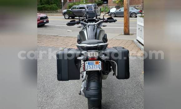 Gura Yakoze BMW R 1200 GS Other Bike i Kampala mu Uganda Gura Yakoze BMW R 1200 GS Other Bike i Kampala mu Uganda