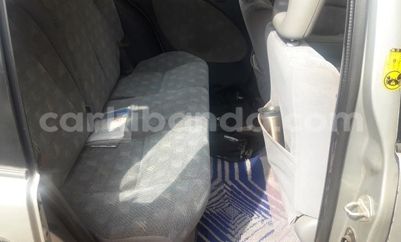 Gura Yakoze Toyota Raum Silver Imodoka i Kampala mu Uganda Gura Yakoze Toyota Raum Silver Imodoka i Kampala mu Uganda