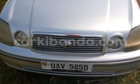 Acheter Occasion Voiture Toyota Progress Gris à Kampala, Ouganda