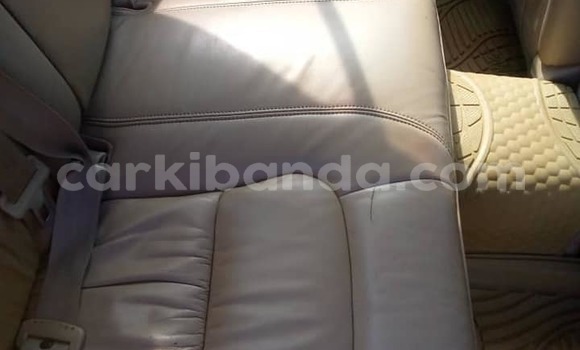 Gura Yakoze Toyota Progress Silver Imodoka i Kampala mu Uganda Gura Yakoze Toyota Progress Silver Imodoka i Kampala mu Uganda