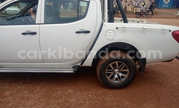 Buy Used Mitsubishi L200 White Car in Kampala in Uganda Buy Used Mitsubishi L200 White Car in Kampala in Uganda
