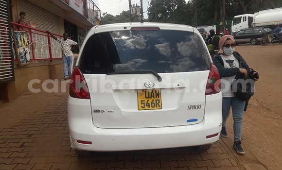 Gura Yakoze Toyota Spacio White Imodoka i Kampala mu Uganda Gura Yakoze Toyota Spacio White Imodoka i Kampala mu Uganda