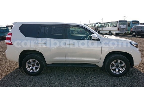 Buy Used Toyota Land Cruiser Prado White Car in Kampala in Uganda Buy Used Toyota Land Cruiser Prado White Car in Kampala in Uganda