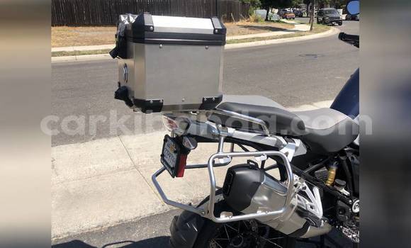 Buy Used BMW R1200GS Adventure Beige Bike in Kampala in Uganda Buy Used BMW R1200GS Adventure Beige Bike in Kampala in Uganda