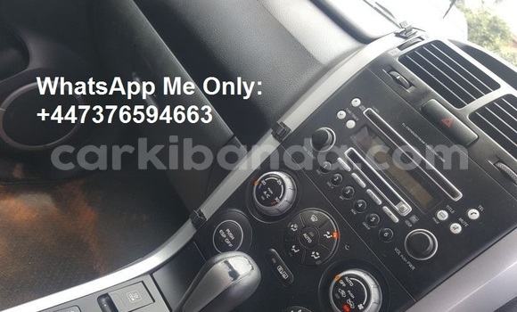 Buy Used Suzuki Escudo White Car in Kampala in Uganda Buy Used Suzuki Escudo White Car in Kampala in Uganda