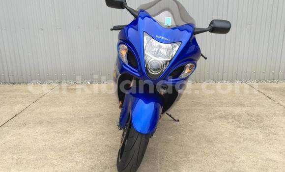 Gura Yakoze Suzuki Hayabusa Blue Bike i Busembatia mu Eastern Gura Yakoze Suzuki Hayabusa Blue Bike i Busembatia mu Eastern