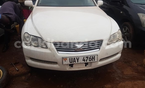 Buy Used Toyota Mark X White Car in Kampala in Uganda
