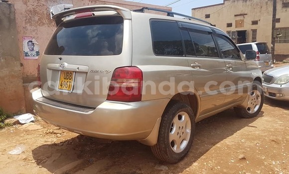 Buy Used Toyota Kruger Beige Car in Adjumani in Northern Buy Used Toyota Kruger Beige Car in Adjumani in Northern