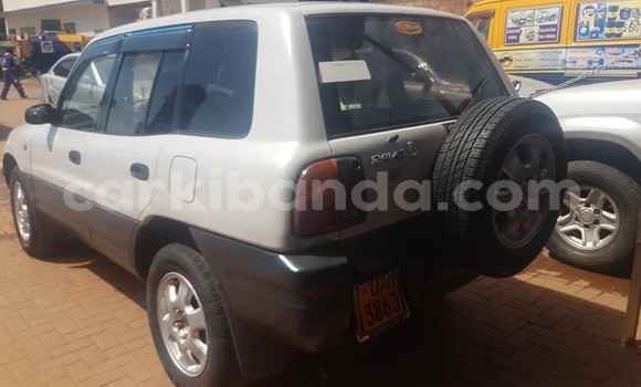 Buy Used Toyota RAV4 White Car in Adjumani in Northern Buy Used Toyota RAV4 White Car in Adjumani in Northern