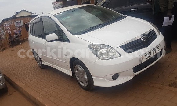 Acheter Occasion Voiture Toyota Spacio Blanc à Adjumani, Nord
