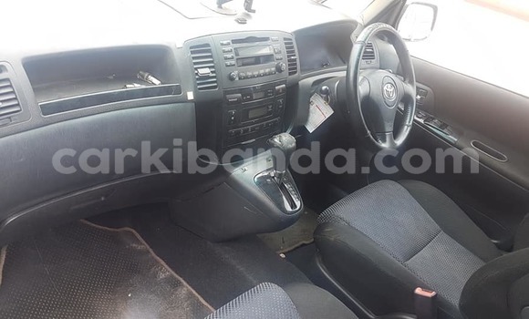 Gura Yakoze Toyota Spacio White Imodoka i Adjumani mu Northern Gura Yakoze Toyota Spacio White Imodoka i Adjumani mu Northern