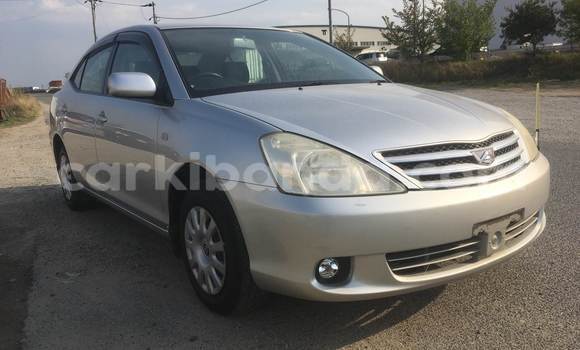 Gura Yakoze Toyota Carina Silver Imodoka i Kampala mu Uganda Gura Yakoze Toyota Carina Silver Imodoka i Kampala mu Uganda