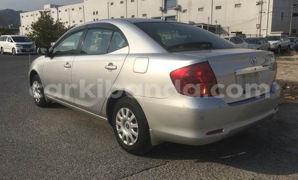 Gura Yakoze Toyota Carina Silver Imodoka i Kampala mu Uganda Gura Yakoze Toyota Carina Silver Imodoka i Kampala mu Uganda