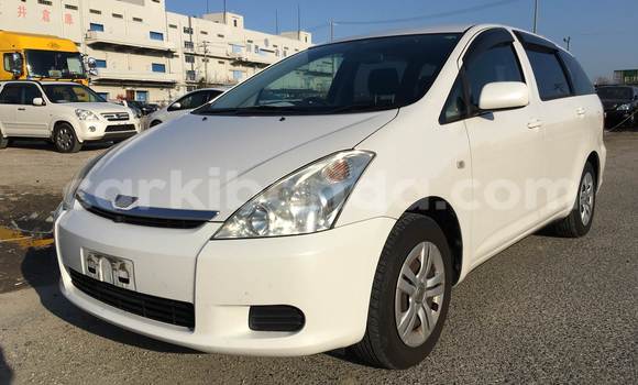 Buy Used Toyota Wish White Car in Kampala in Uganda Buy Used Toyota Wish White Car in Kampala in Uganda