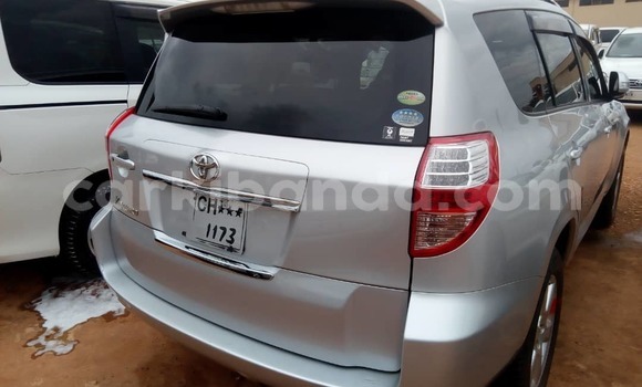 Gura Nshya Toyota Vanguard Silver Imodoka i Kampala mu Uganda Gura Nshya Toyota Vanguard Silver Imodoka i Kampala mu Uganda