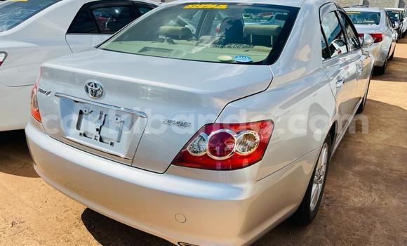 Gura Nshya Toyota Mark X Silver Imodoka i Kampala mu Uganda Gura Nshya Toyota Mark X Silver Imodoka i Kampala mu Uganda