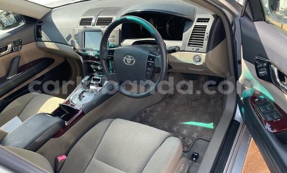 Gura Nshya Toyota Mark X Silver Imodoka i Kampala mu Uganda Gura Nshya Toyota Mark X Silver Imodoka i Kampala mu Uganda