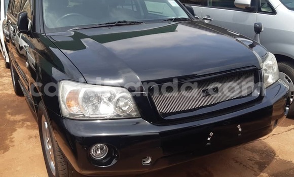 Gura Nshya Toyota Kluger Silver Imodoka i Kampala mu Uganda Gura Nshya Toyota Kluger Silver Imodoka i Kampala mu Uganda