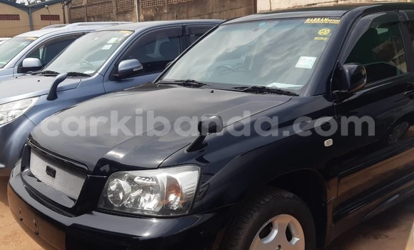 Gura Nshya Toyota Kluger Silver Imodoka i Kampala mu Uganda Gura Nshya Toyota Kluger Silver Imodoka i Kampala mu Uganda
