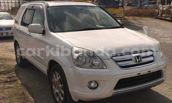 Gura Yakoze Honda CR–V White Imodoka i Kampala mu Uganda Gura Yakoze Honda CR–V White Imodoka i Kampala mu Uganda