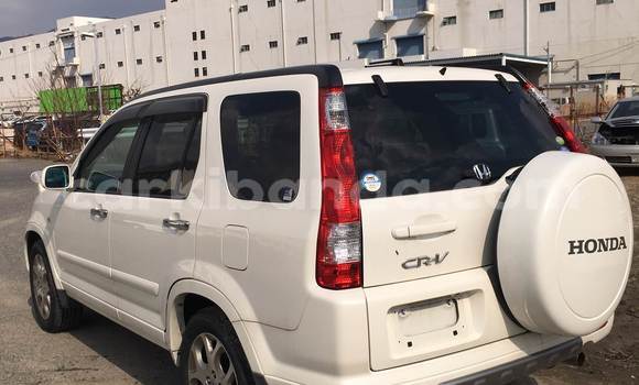 Gura Yakoze Honda CR–V White Imodoka i Kampala mu Uganda Gura Yakoze Honda CR–V White Imodoka i Kampala mu Uganda