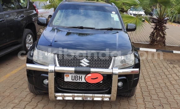 Gura Imported Suzuki Grand Vitara Black Imodoka i Kampala mu Uganda