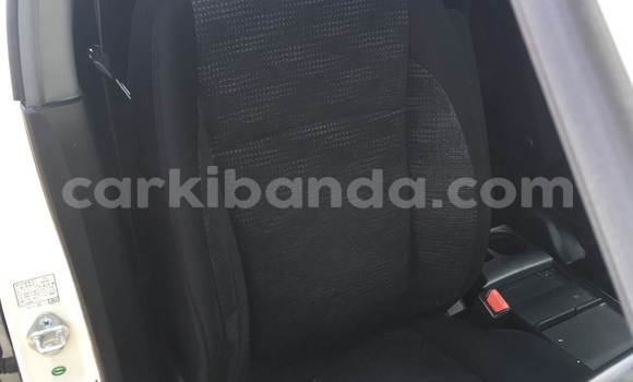 Gura Yakoze Honda CR–V White Imodoka i Kampala mu Uganda Gura Yakoze Honda CR–V White Imodoka i Kampala mu Uganda