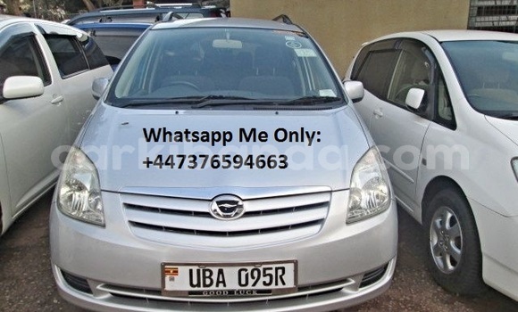 Gura Yakoze Toyota Spacio Silver Imodoka i Kampala mu Uganda Gura Yakoze Toyota Spacio Silver Imodoka i Kampala mu Uganda