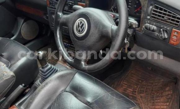 Gura Yakoze Volkswagen Golf Silver Imodoka i Kampala mu Uganda Gura Yakoze Volkswagen Golf Silver Imodoka i Kampala mu Uganda