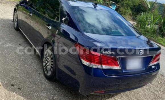 Acheter Occasion Voiture Toyota Crown Majesta Noir à Kampala, Ouganda Acheter Occasion Voiture Toyota Crown Majesta Noir à Kampala, Ouganda