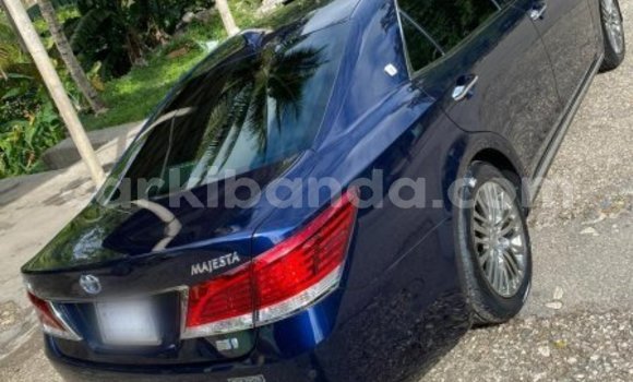 Acheter Occasion Voiture Toyota Crown Majesta Noir à Kampala, Ouganda Acheter Occasion Voiture Toyota Crown Majesta Noir à Kampala, Ouganda