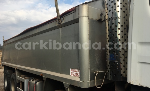 Buy Used Scania Irizar White Truck in Kampala in Uganda