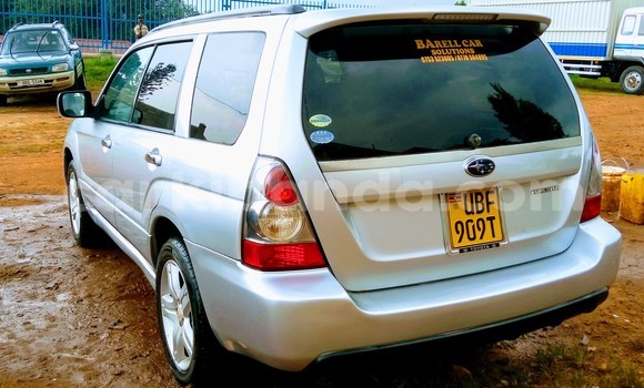 Gura Yakoze Subaru Forester Silver Imodoka i Kampala mu Uganda Gura Yakoze Subaru Forester Silver Imodoka i Kampala mu Uganda